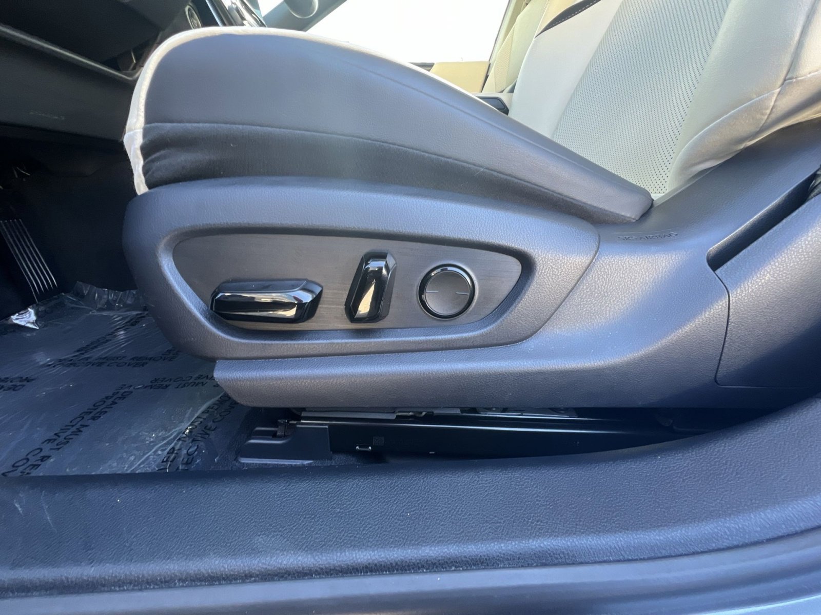 Used 2022 Lexus ES 350 w/ Premium Package image 14