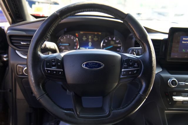 Certified 2020 Ford Explorer XLT w/ Comfort Package AWD/4WD image 17