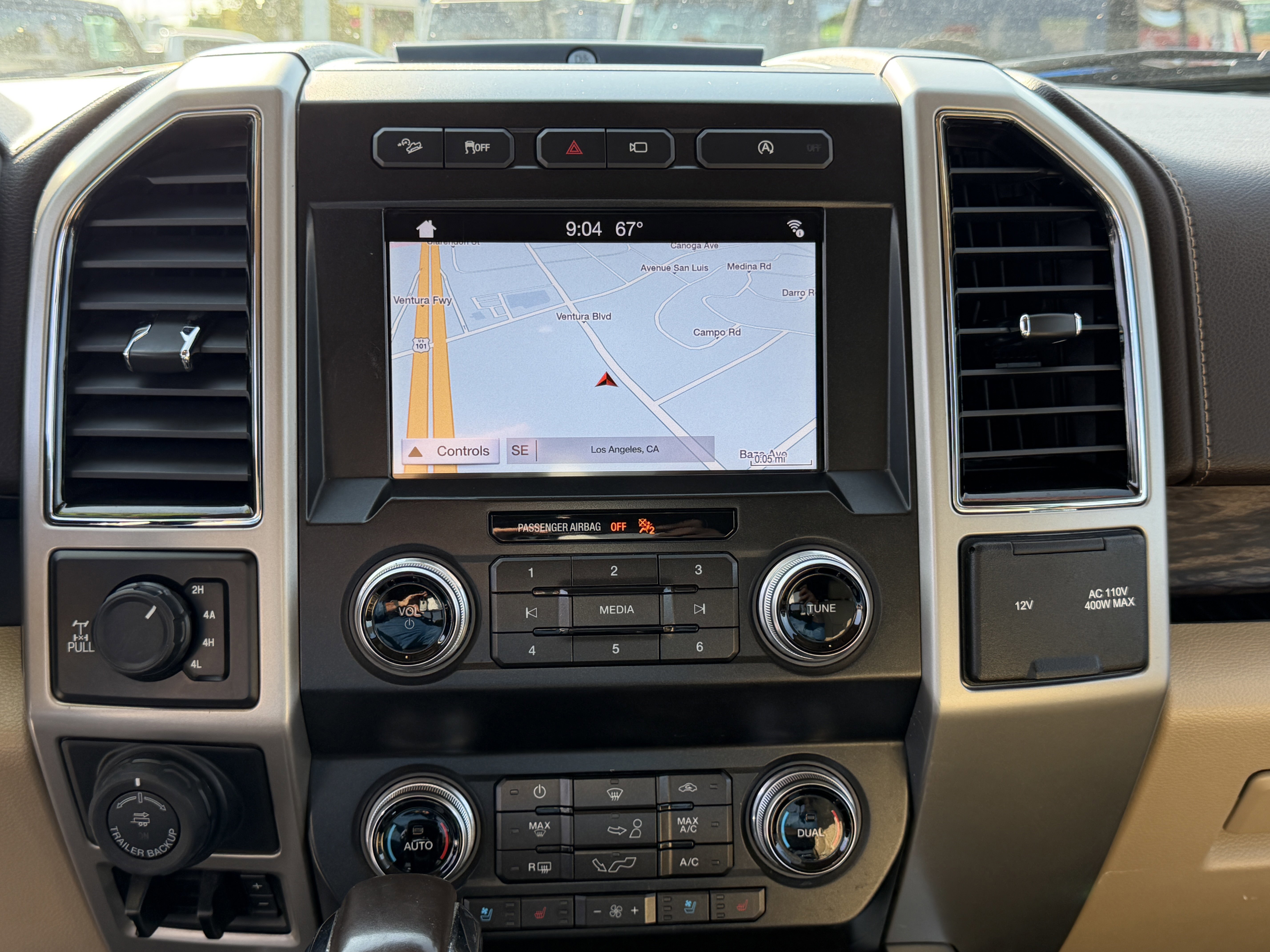 Certified 2019 Ford F150 Lariat w/ Equipment Group 502A Luxury image 18