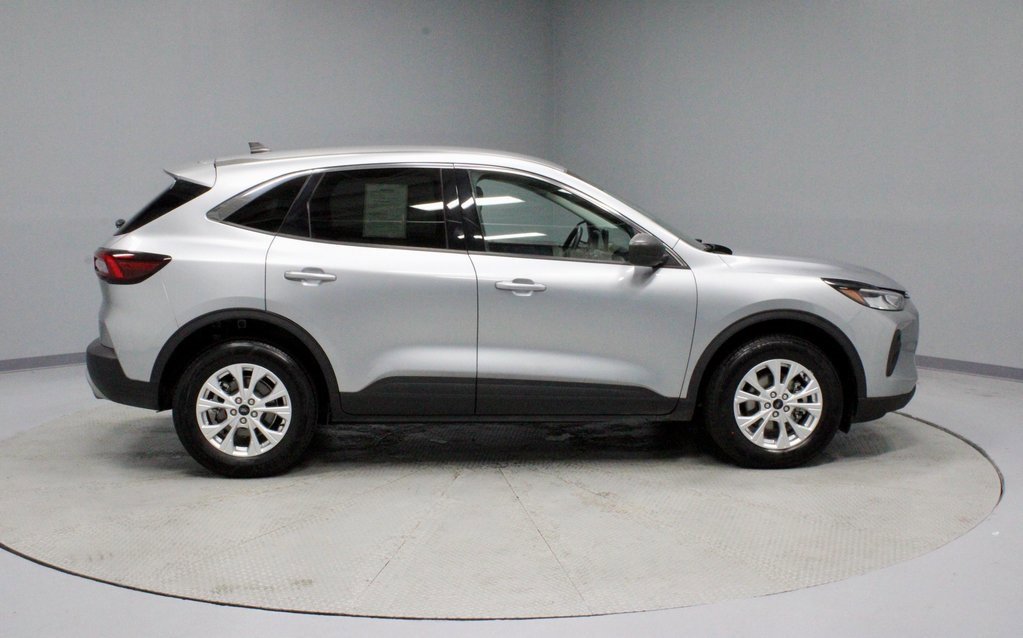 Certified 2023 Ford Escape Active image 7