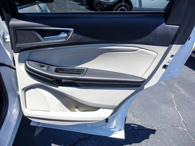 Certified 2023 Ford Edge Titanium w/ Class II Trailer Tow Package AWD/4WD image 29