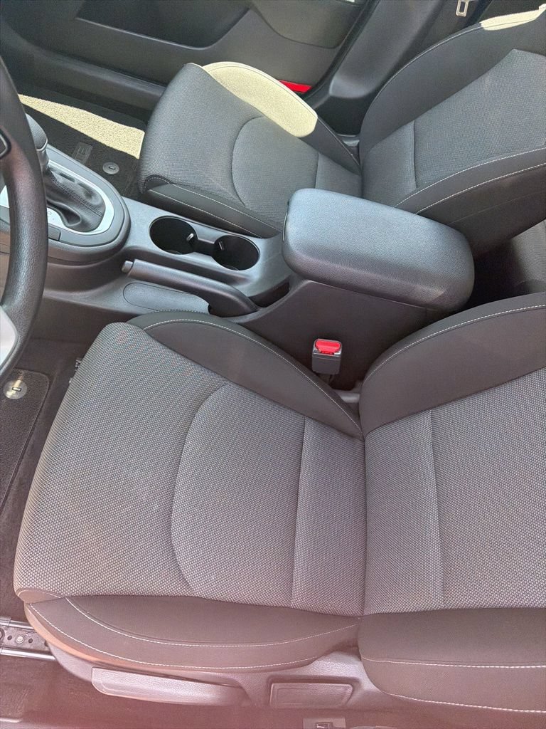 Used 2023 Kia Forte LXS FWD image 7