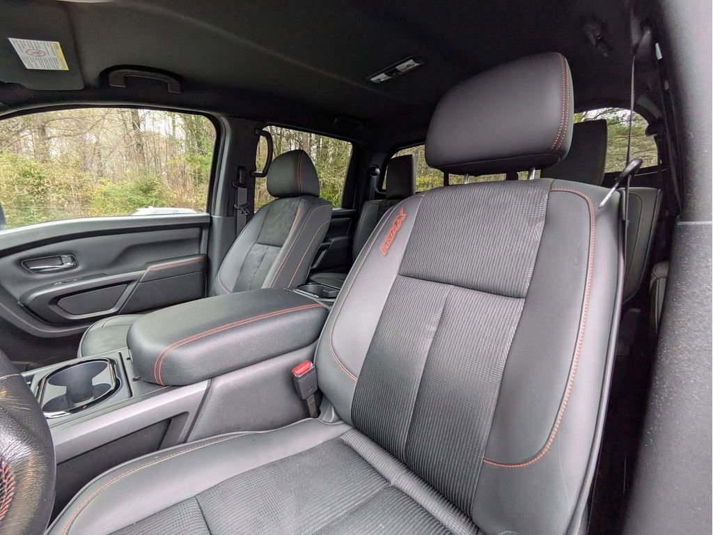 Used 2022 Nissan Titan PRO-4X image 25