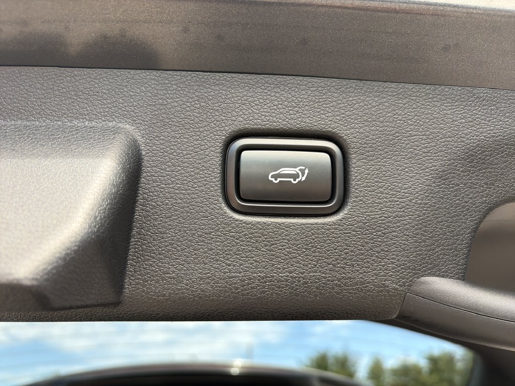 Used 2025 Kia Sportage EX w/ Premium Package FWD image 31