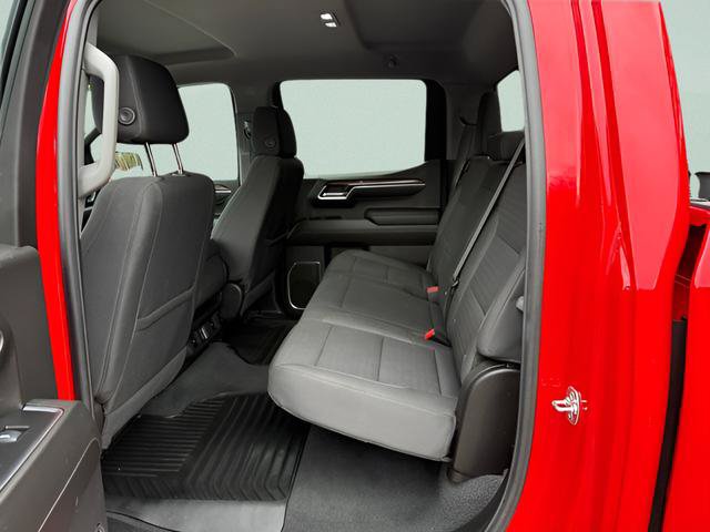 Used 2025 Chevrolet Silverado 1500 LT AWD/4WD image 4