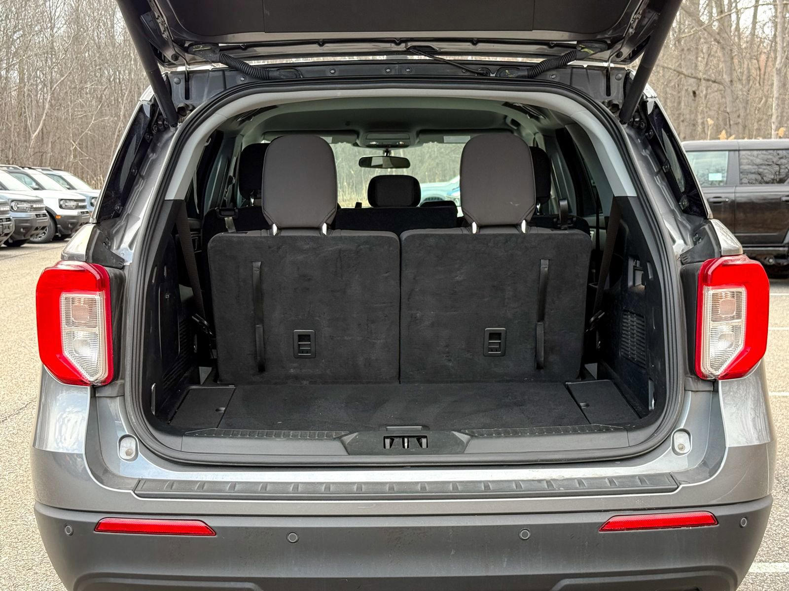 Certified 2023 Ford Explorer XLT image 13