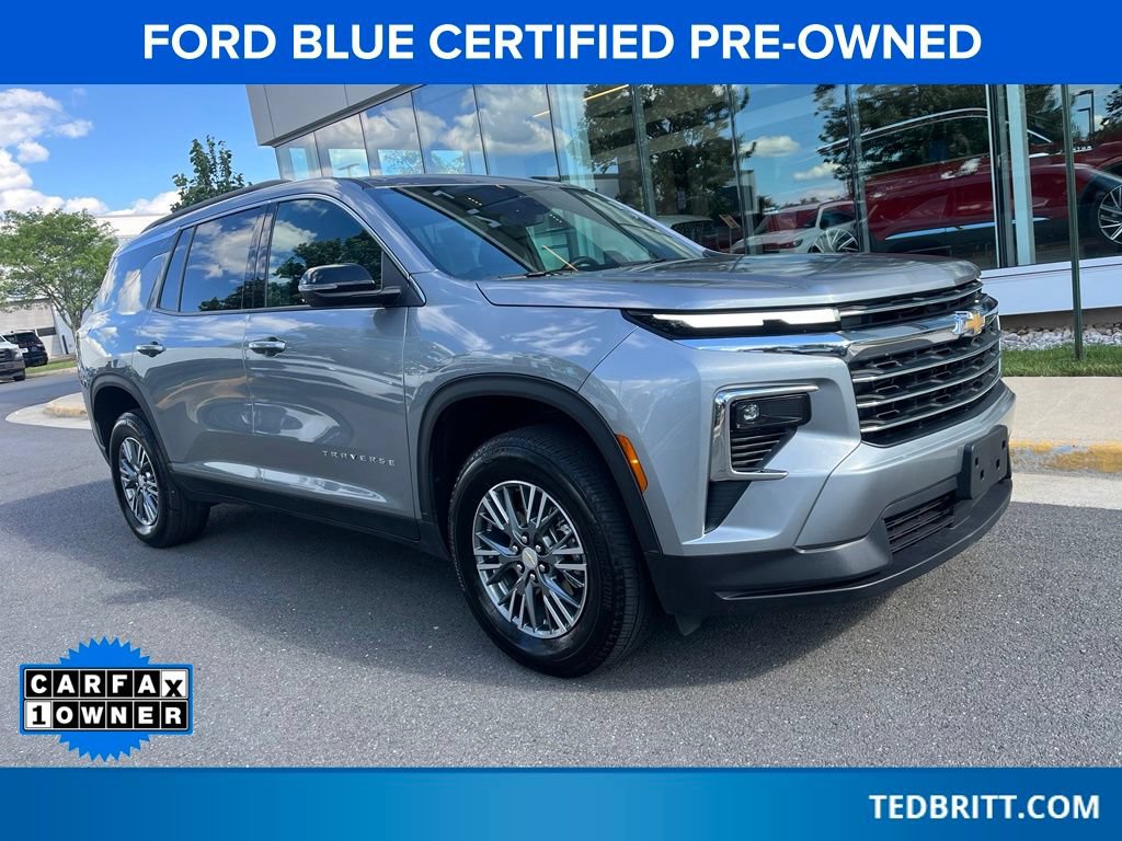 Used 2026 Chevrolet Traverse LT