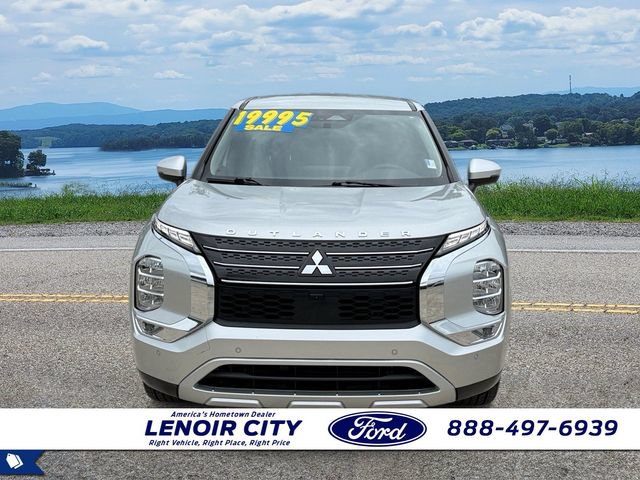 Used 2023 Mitsubishi Outlander SE FWD image 8