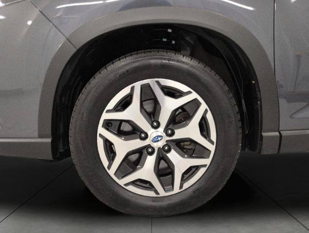 Used 2023 Subaru Forester Premium AWD/4WD image 32
