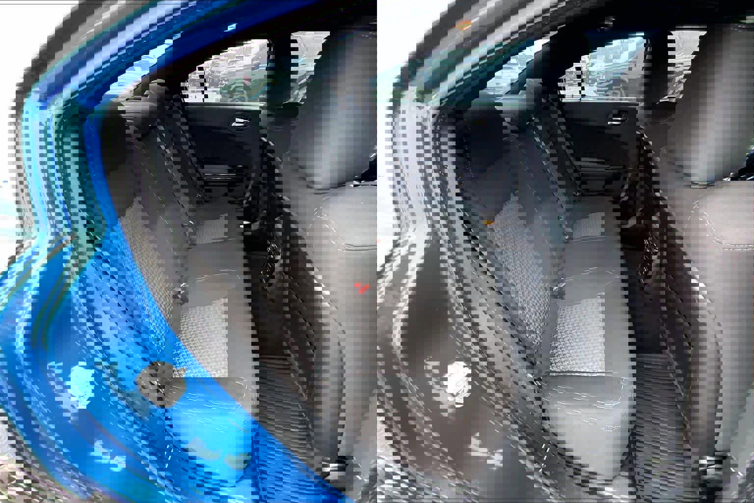 Used 2022 Dodge Charger R/T w/ Blacktop Package image 20