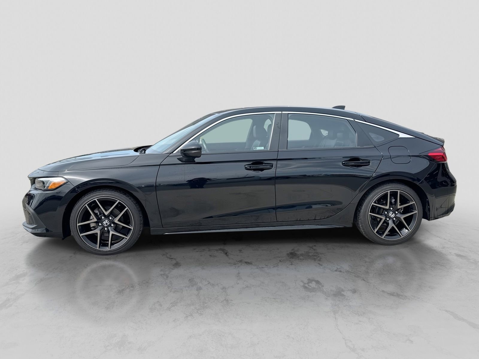 Used 2023 Honda Civic Sport Touring image 3