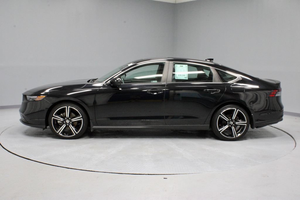 Used 2023 Honda Accord Sport image 7