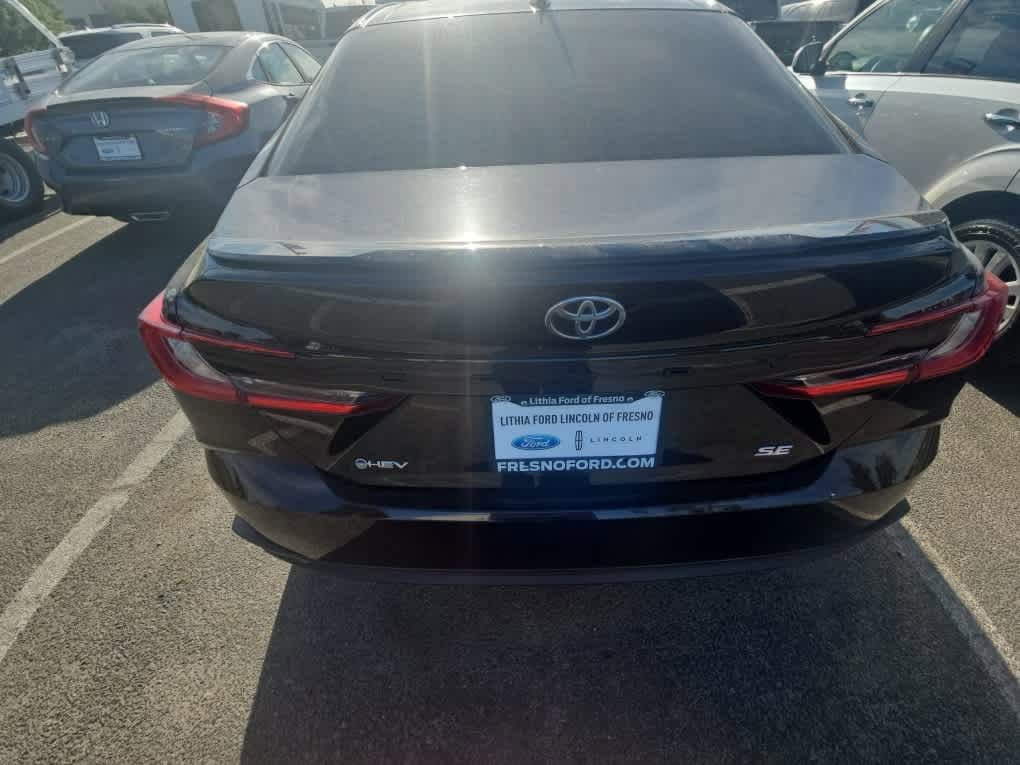Used 2026 Toyota Camry SE w/ Convenience Package FWD image 8