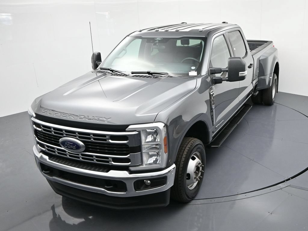 Certified 2025 Ford F350 XLT AWD/4WD image 17