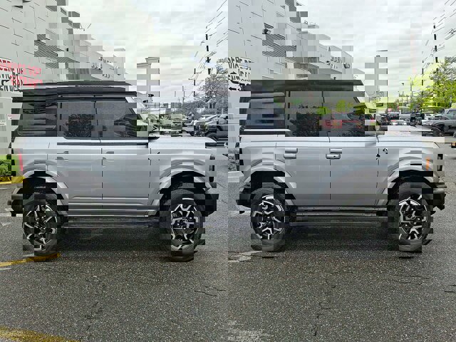 Certified 2024 Ford Bronco Outer Banks AWD/4WD image 5