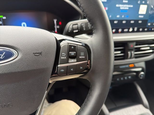 Certified 2023 Ford Escape SE w/ Class II Trailer Tow Package image 42