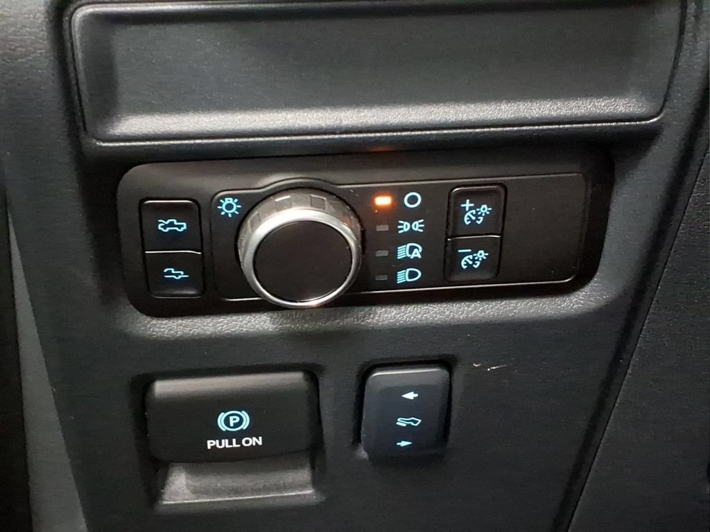 Certified 2025 Ford F150 Lightning Platinum AWD/4WD image 16
