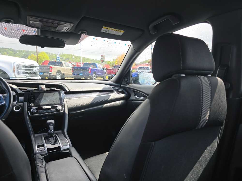Used 2019 Honda Civic Sport image 14
