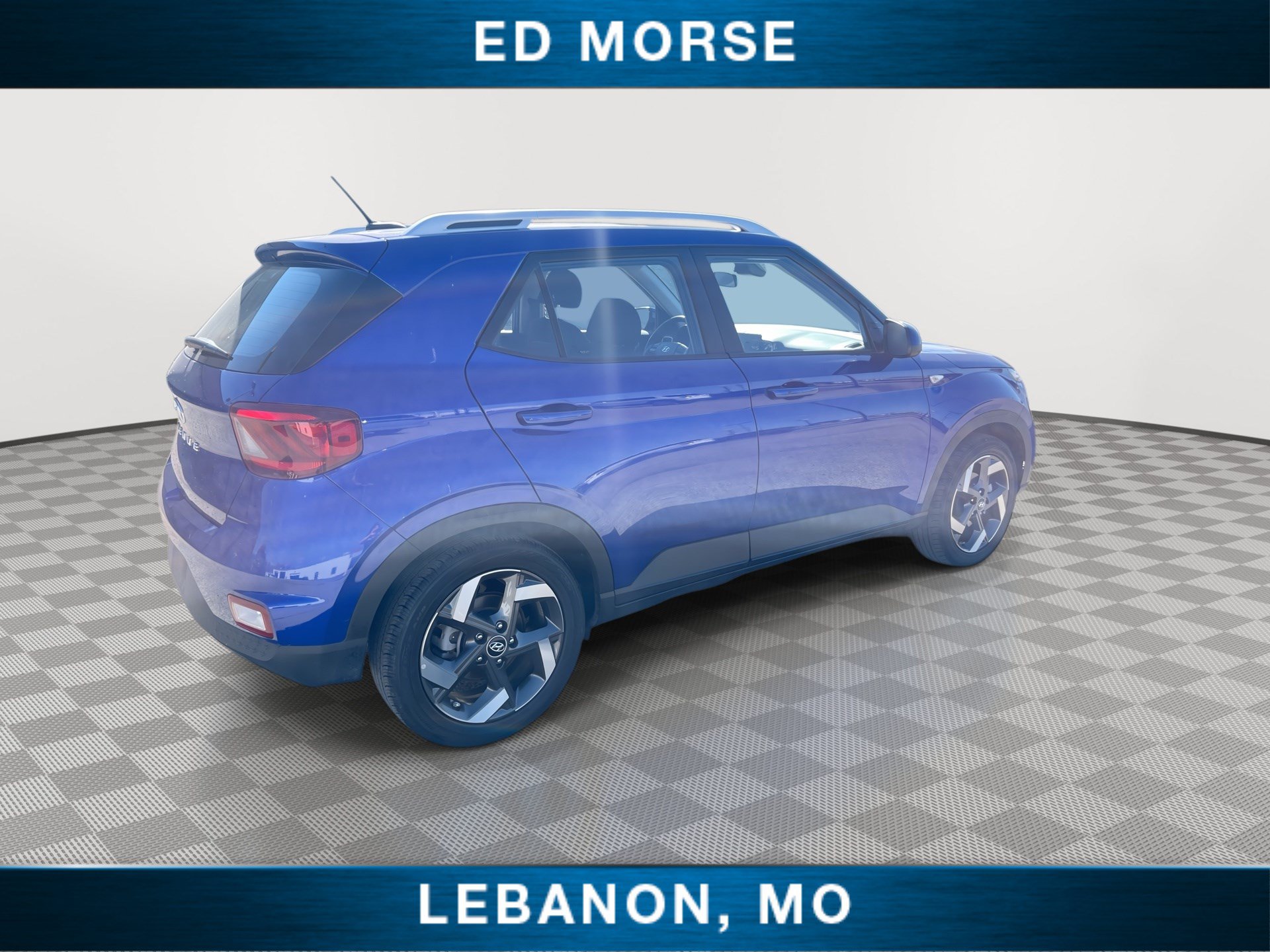 Used 2025 Hyundai Venue SEL FWD image 8