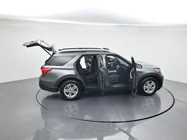 Certified 2024 Ford Explorer XLT image 46