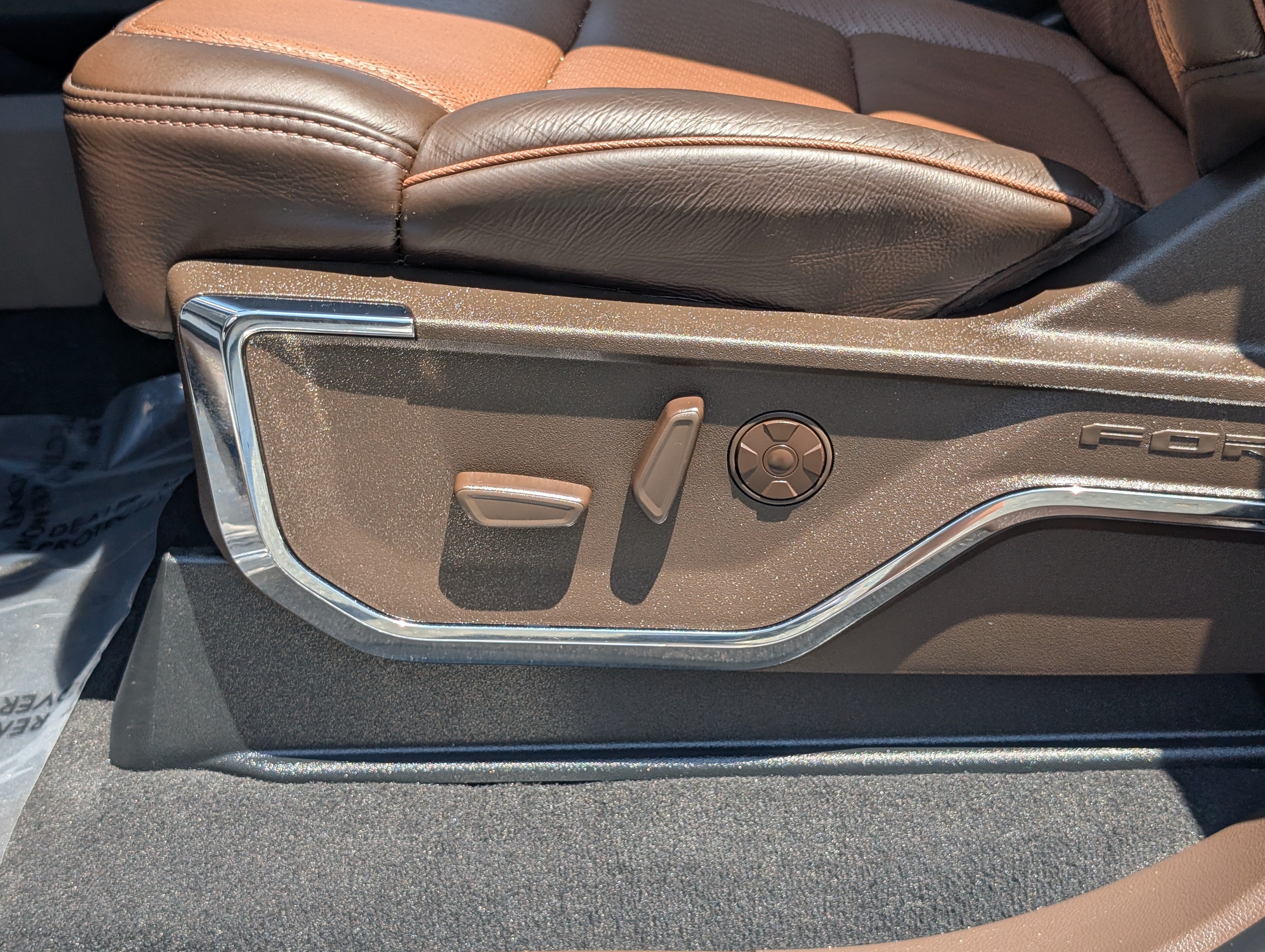 Certified 2025 Ford F350 King Ranch AWD/4WD image 20