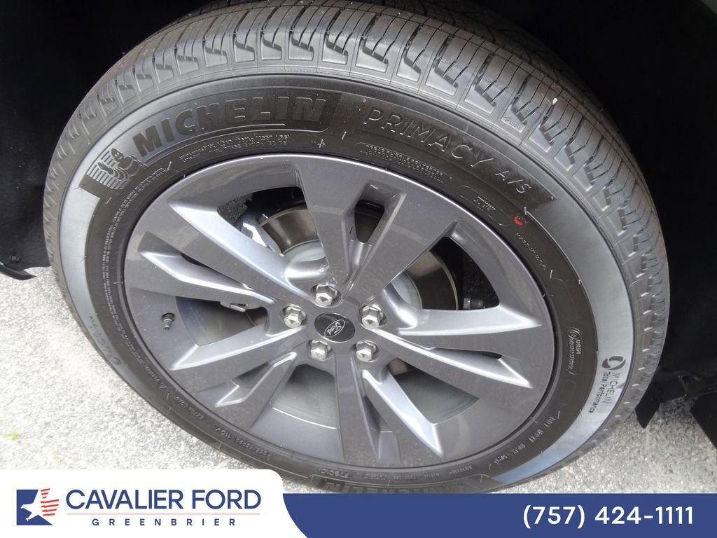 Certified 2026 Ford Explorer Active w/ Active Comfort Package AWD/4WD image 12