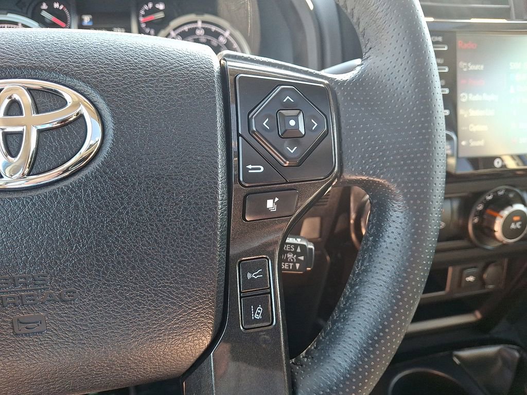 Used 2021 Toyota 4Runner Venture w/ Moonroof Package image 22