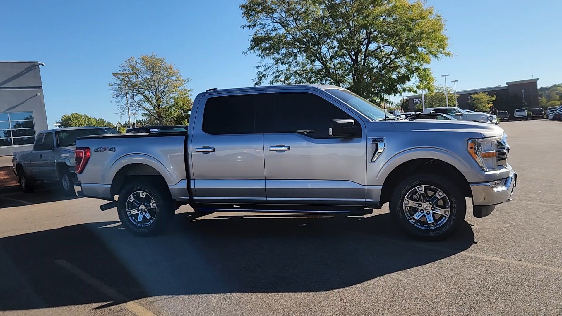 Certified 2021 Ford F150 XLT w/ Equipment Group 301A Mid AWD/4WD image 10