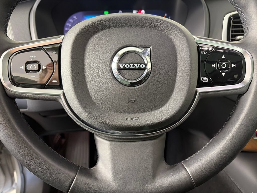 Used 2024 Volvo XC90 B5 Plus AWD/4WD image 16