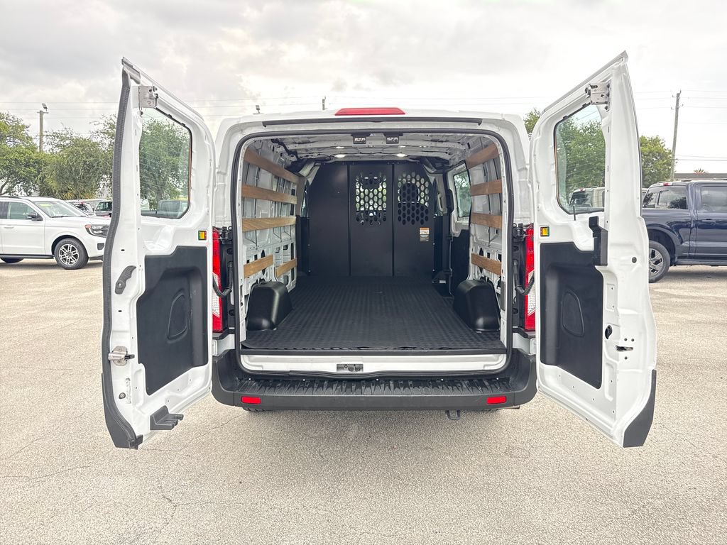 Certified 2025 Ford Transit 250 Low Roof w/ Exterior Upgrade Package RWD image 24