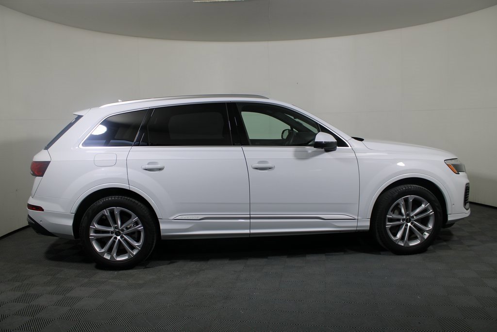 Used 2025 Audi Q7 3.0T Premium Plus w/ Premium Plus Package image 2