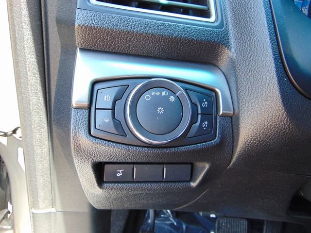 Certified 2018 Ford Explorer XLT w/ Equipment Group 202A AWD/4WD image 19
