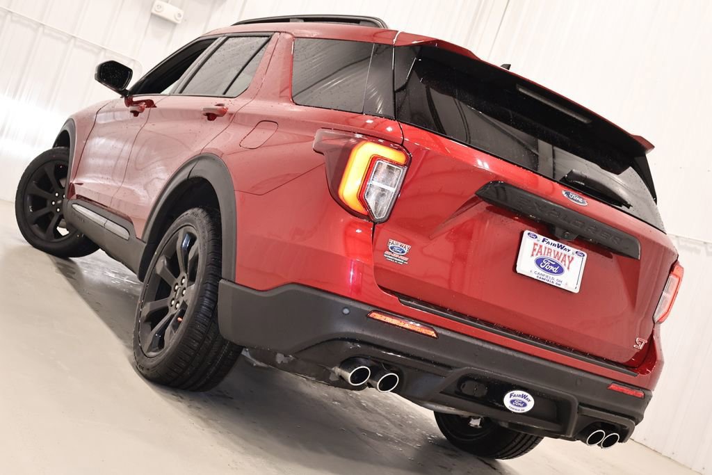 Certified 2023 Ford Explorer ST w/ Equipment Group 401A AWD/4WD image 4