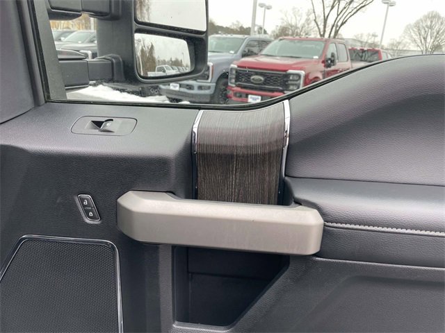 Certified 2020 Ford F350 Lariat w/ Lariat Ultimate Package image 32