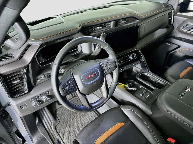 Used 2025 GMC Sierra 2500 AT4 w/ Technology Package AWD/4WD image 2