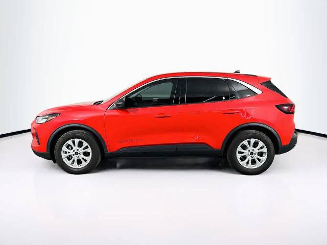 Certified 2024 Ford Escape Active FWD image 3