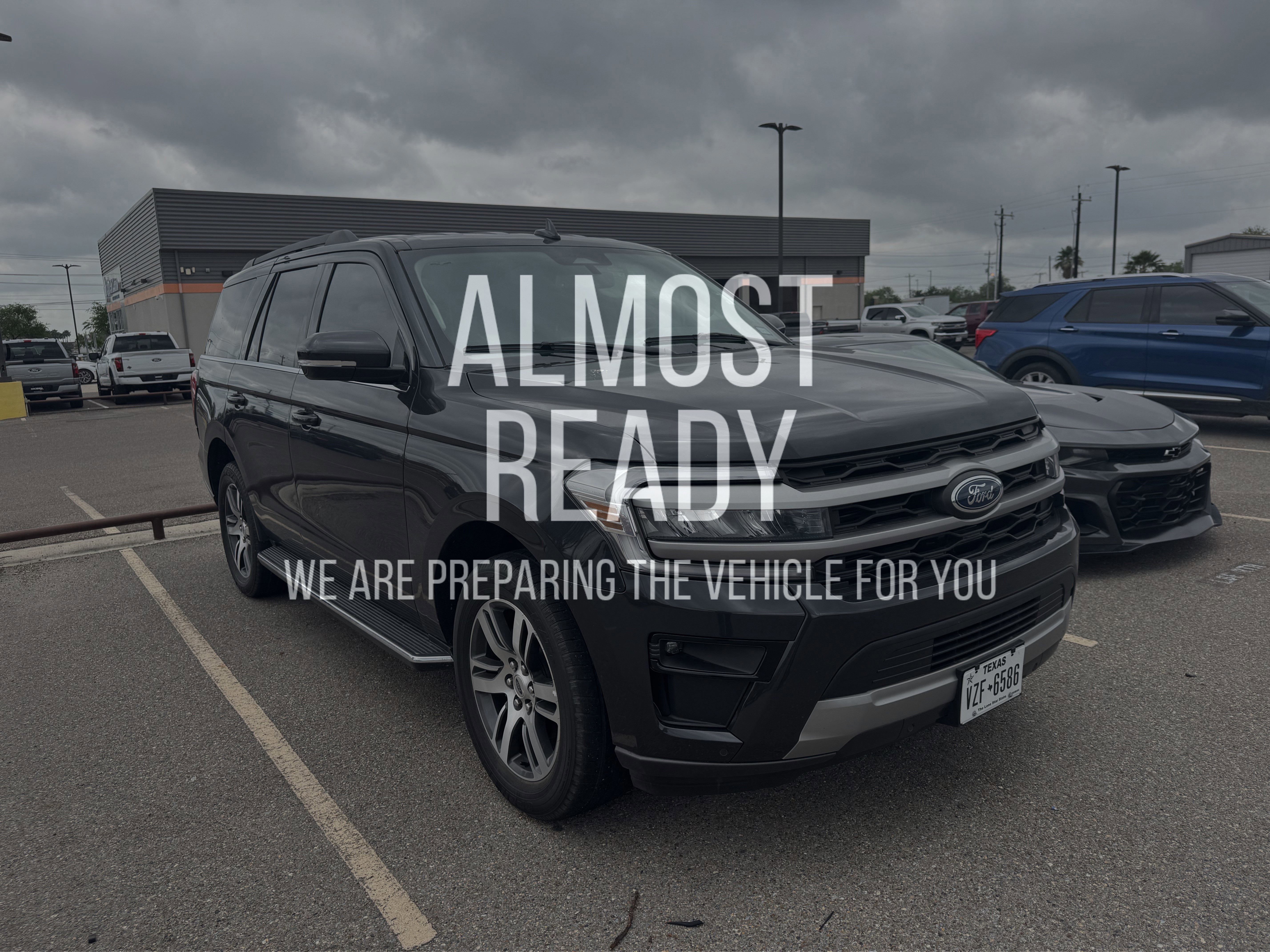 Certified 2023 Ford Expedition XLT RWD image 4