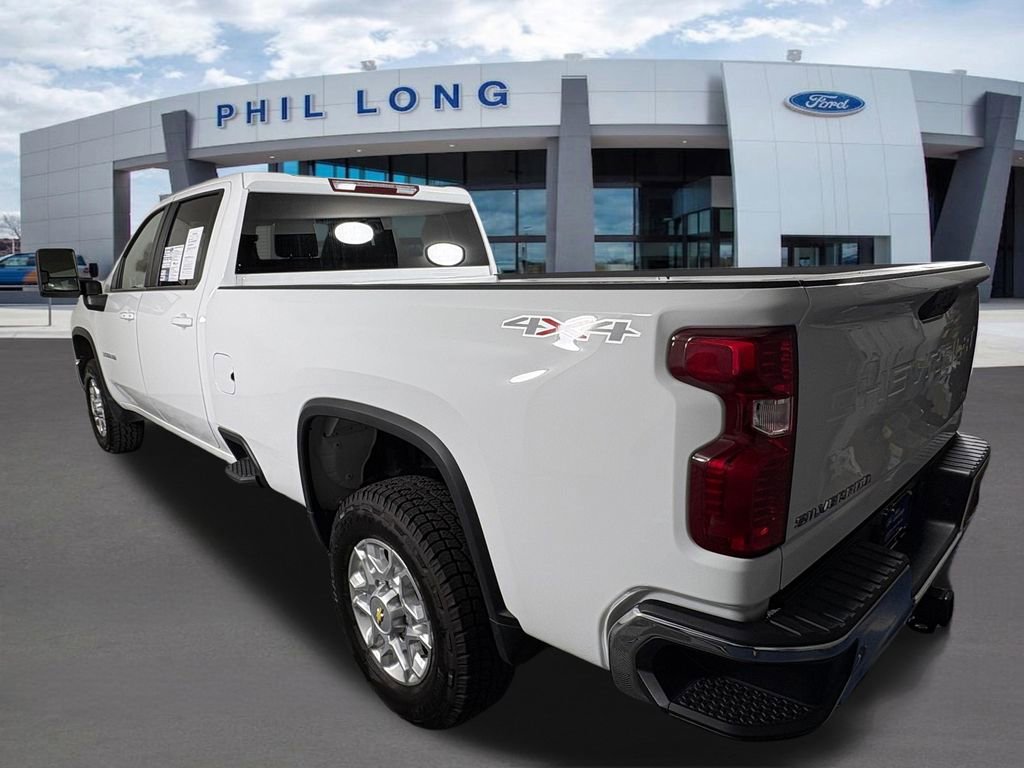 Used 2024 Chevrolet Silverado 3500 LT AWD/4WD image 3