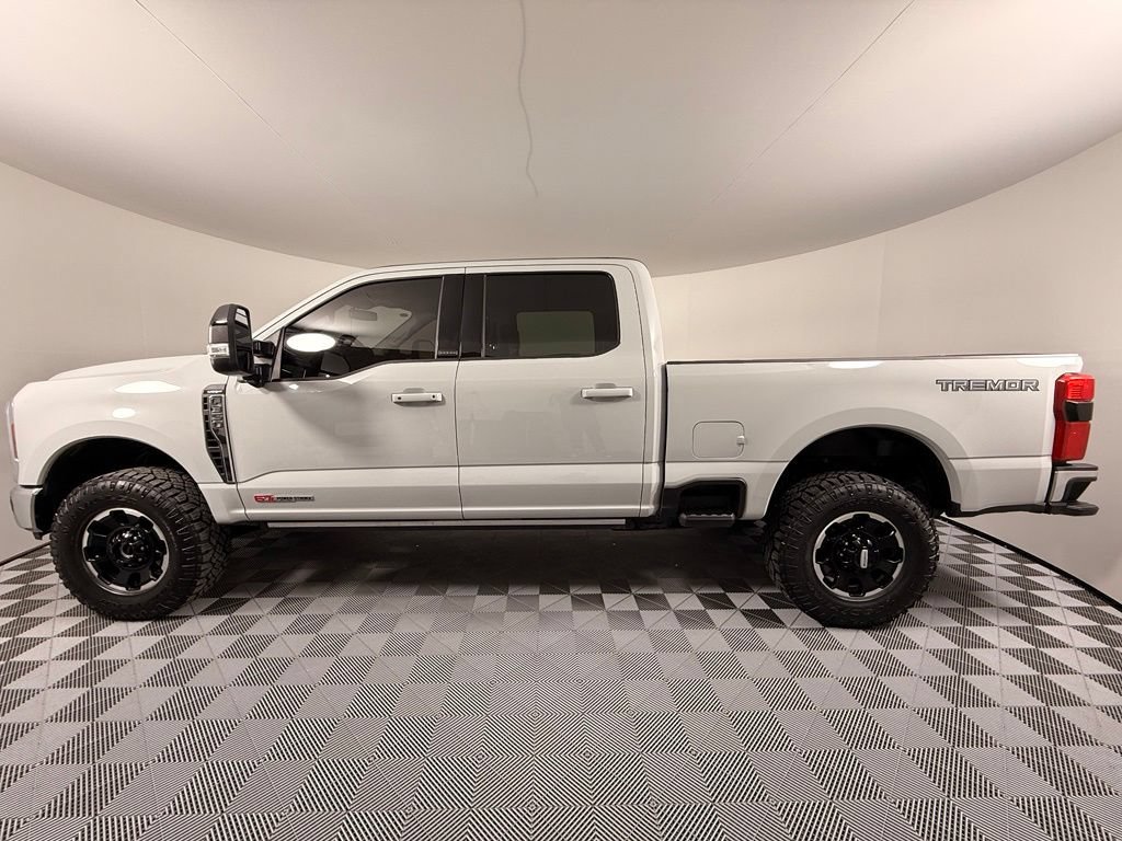 Certified 2025 Ford F350 Lariat w/ Lariat Ultimate Package AWD/4WD image 12