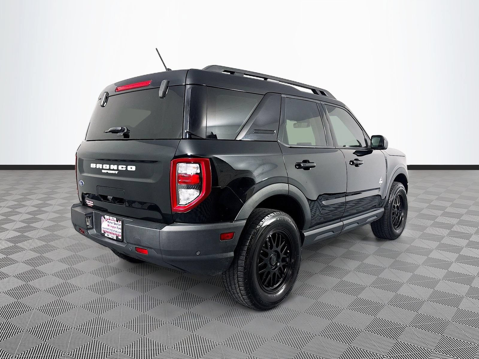 Certified 2023 Ford Bronco Sport Outer Banks w/ Tech Package AWD/4WD image 7