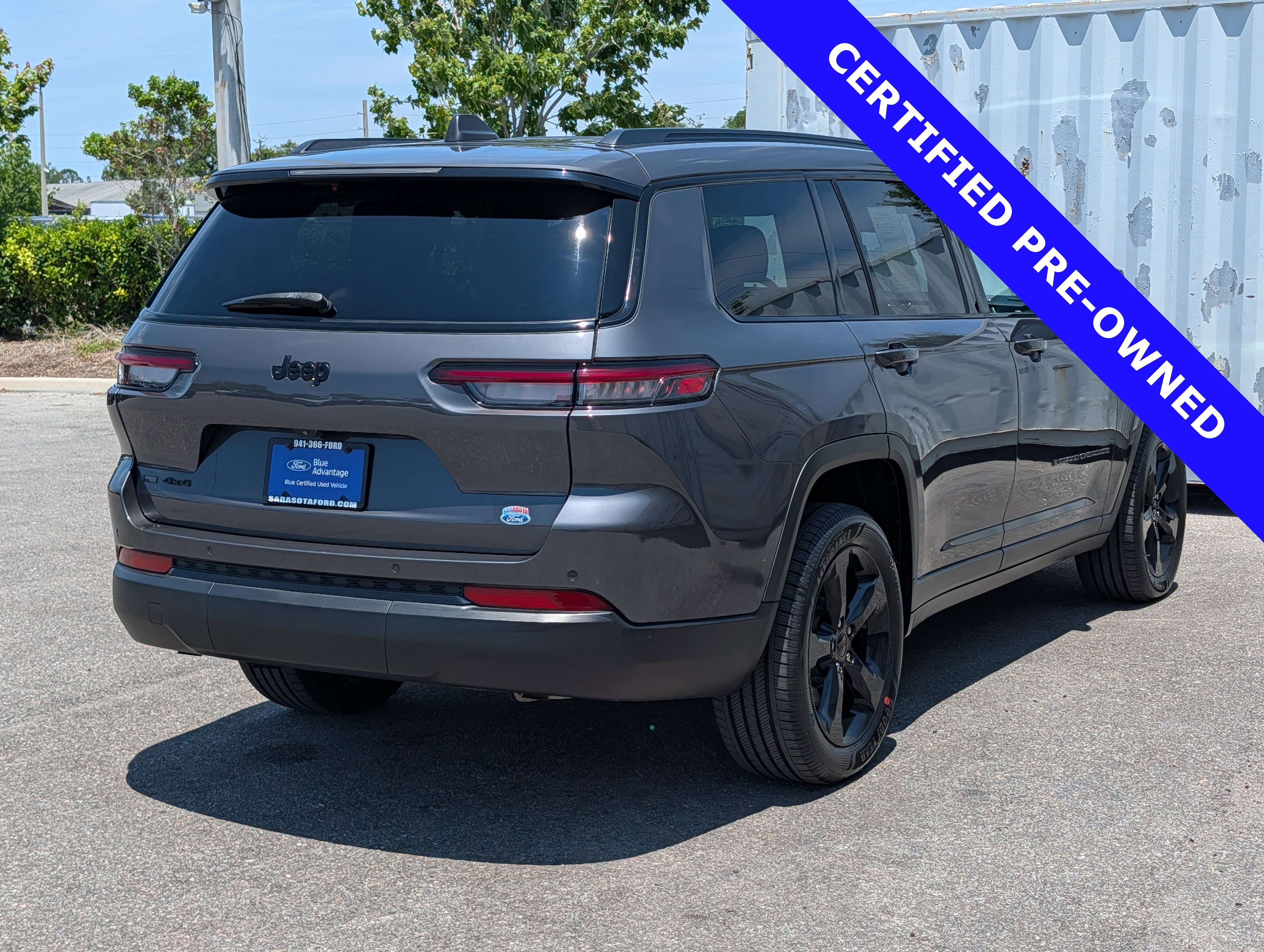 Used 2021 Jeep Grand Cherokee L Laredo AWD/4WD image 4
