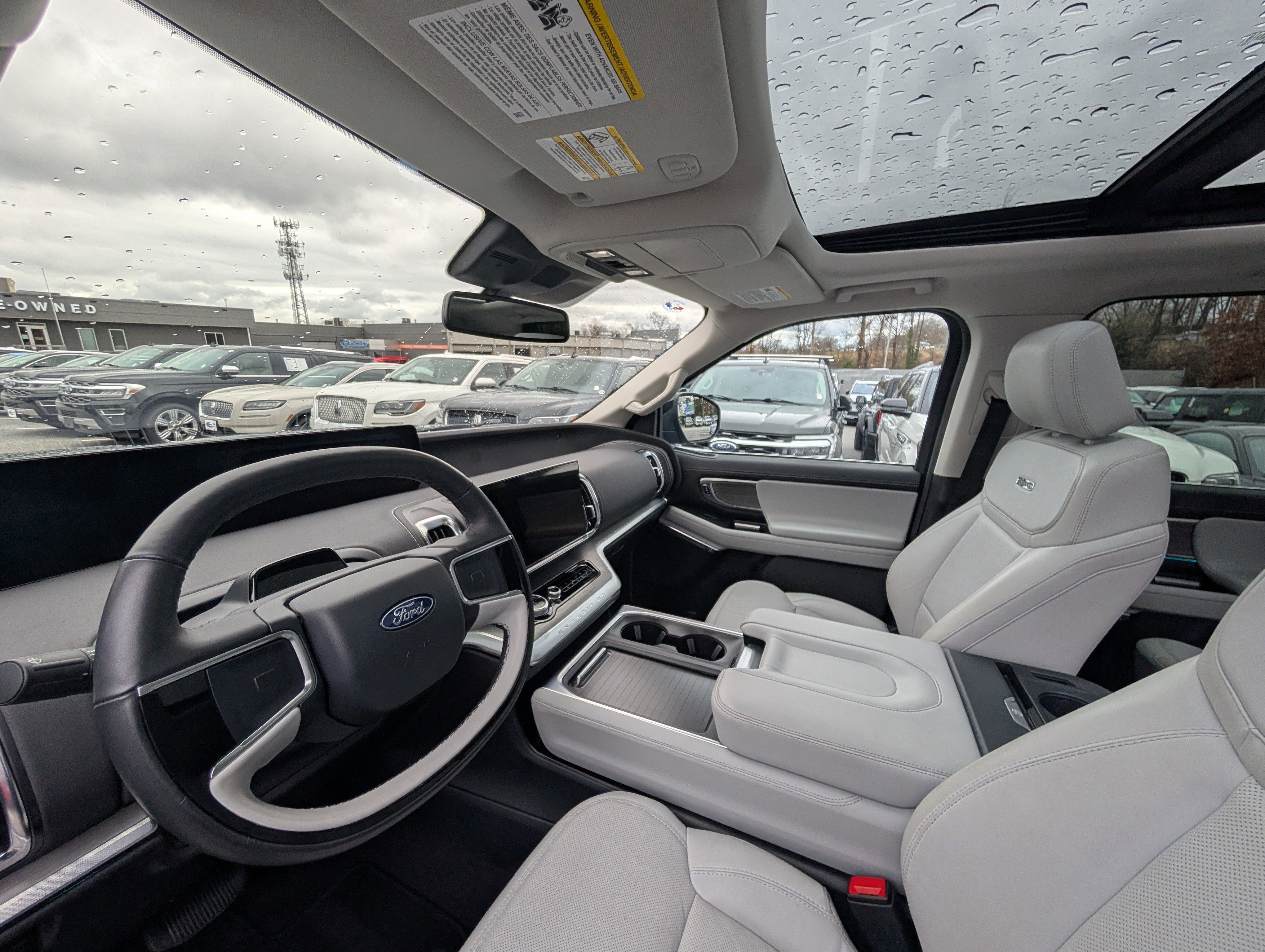 Certified 2025 Ford Expedition Max Platinum image 20