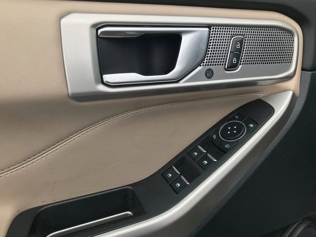 Certified 2023 Ford Explorer Limited image 7