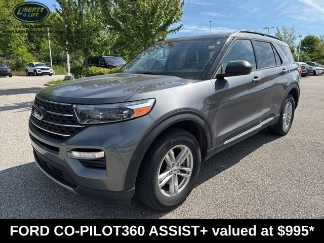 Certified 2023 Ford Explorer XLT w/ Equipment Group 202A AWD/4WD image 3