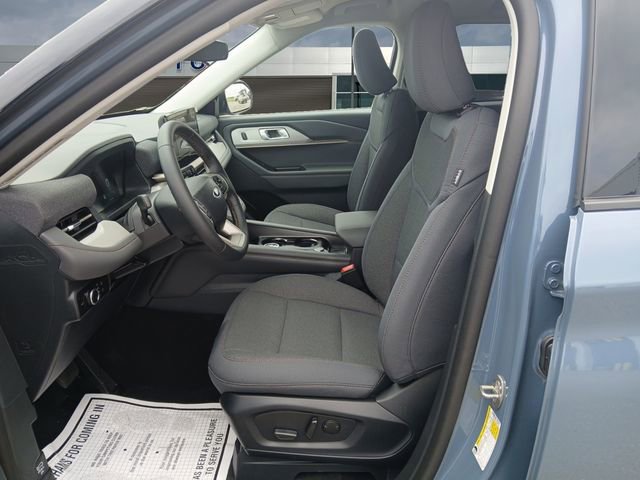 Certified 2026 Ford Explorer Active RWD image 9