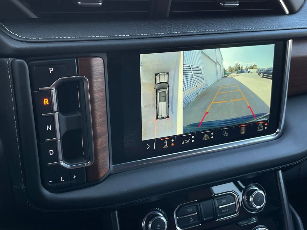 Used 2023 GMC Yukon XL Denali Ultimate image 17