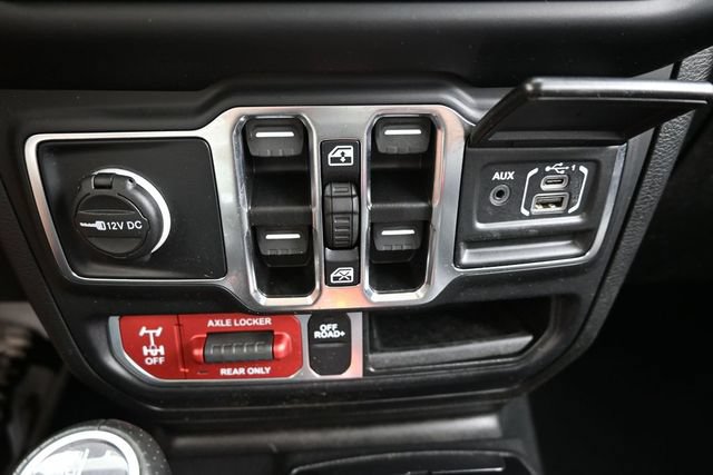 Used 2022 Jeep Gladiator Mojave w/ LED Lighting Group AWD/4WD image 24