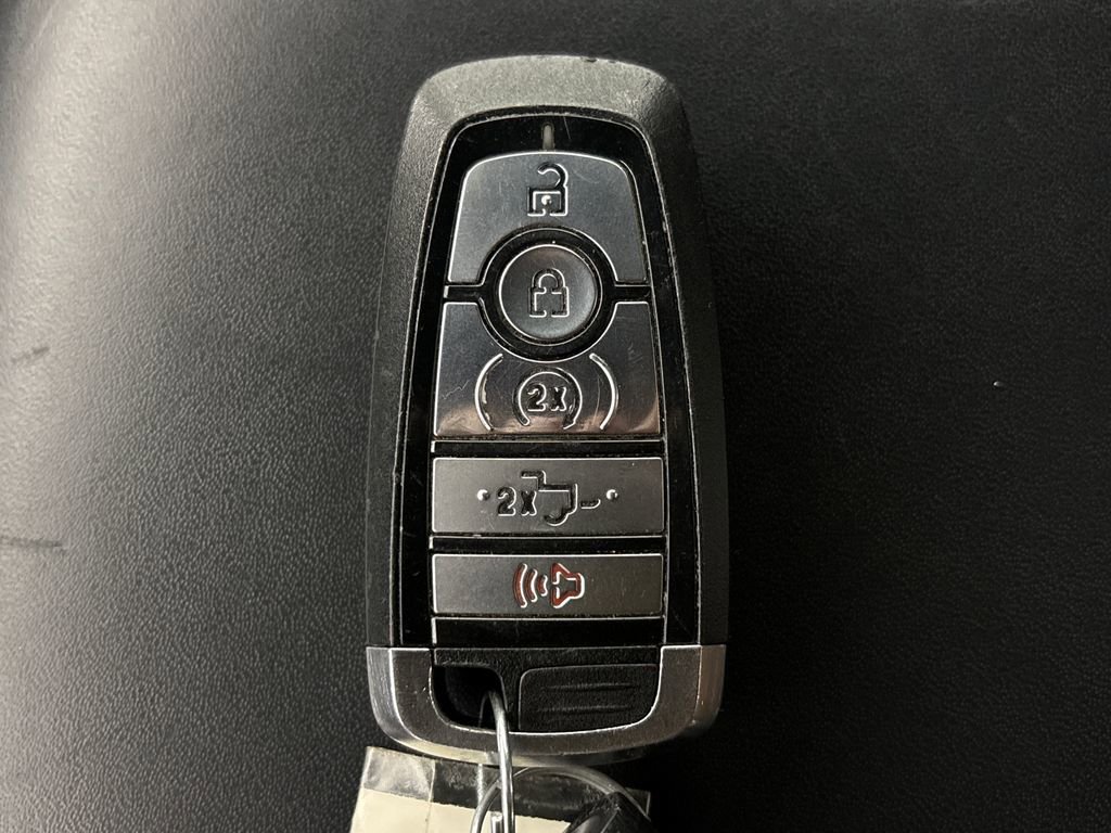 Certified 2019 Ford F150 Platinum w/ Equipment Group 701A Luxury AWD/4WD image 32