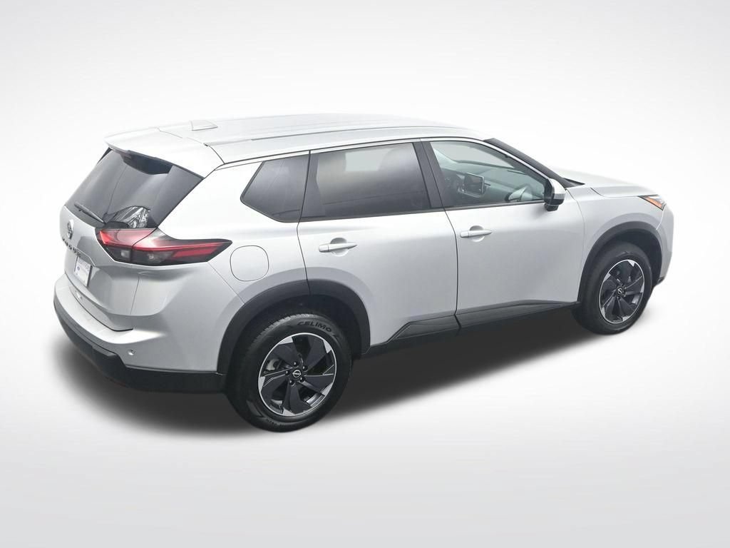Used 2025 Nissan Rogue SV FWD image 35