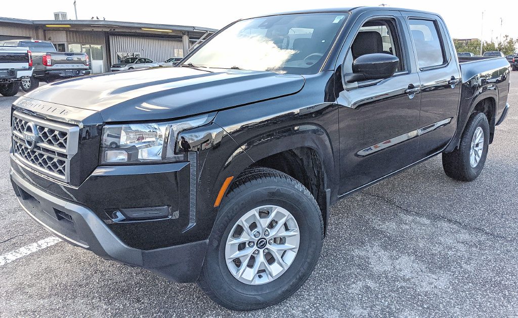 Used 2024 Nissan Frontier SV w/ Technology Package AWD/4WD image 6